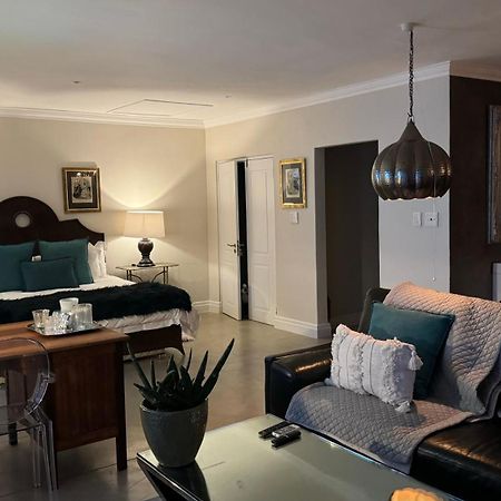 Residence William French Simonʼs Town エクステリア 写真