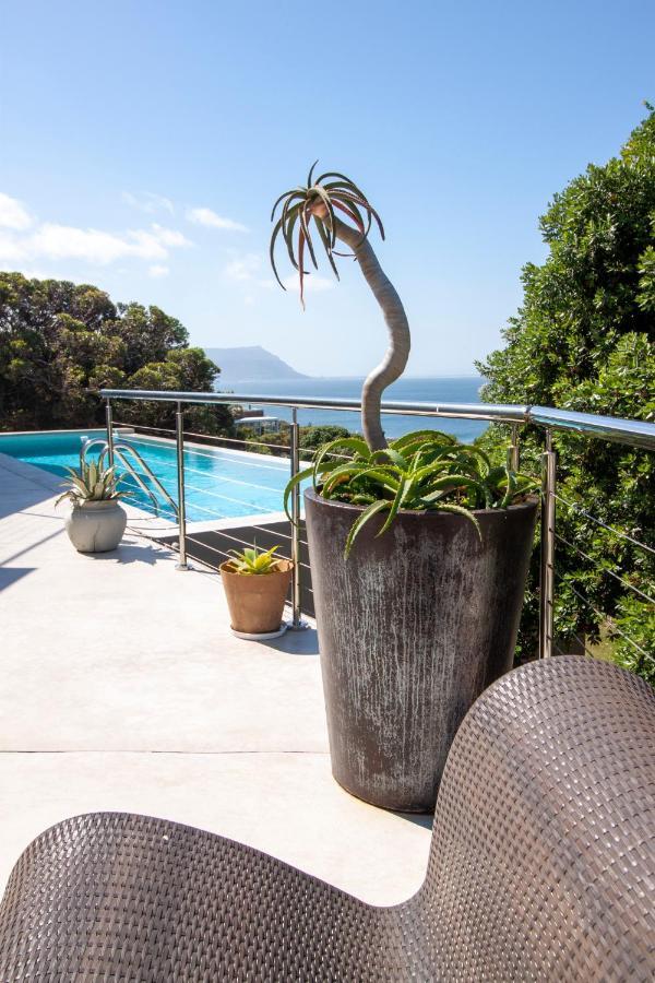Residence William French Simonʼs Town エクステリア 写真